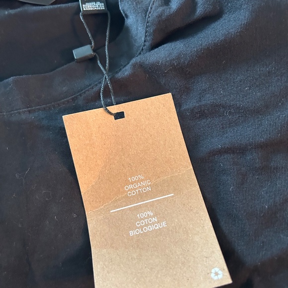 VERO MODA TShirt with shoulder pads NWT - Picture 4 of 4